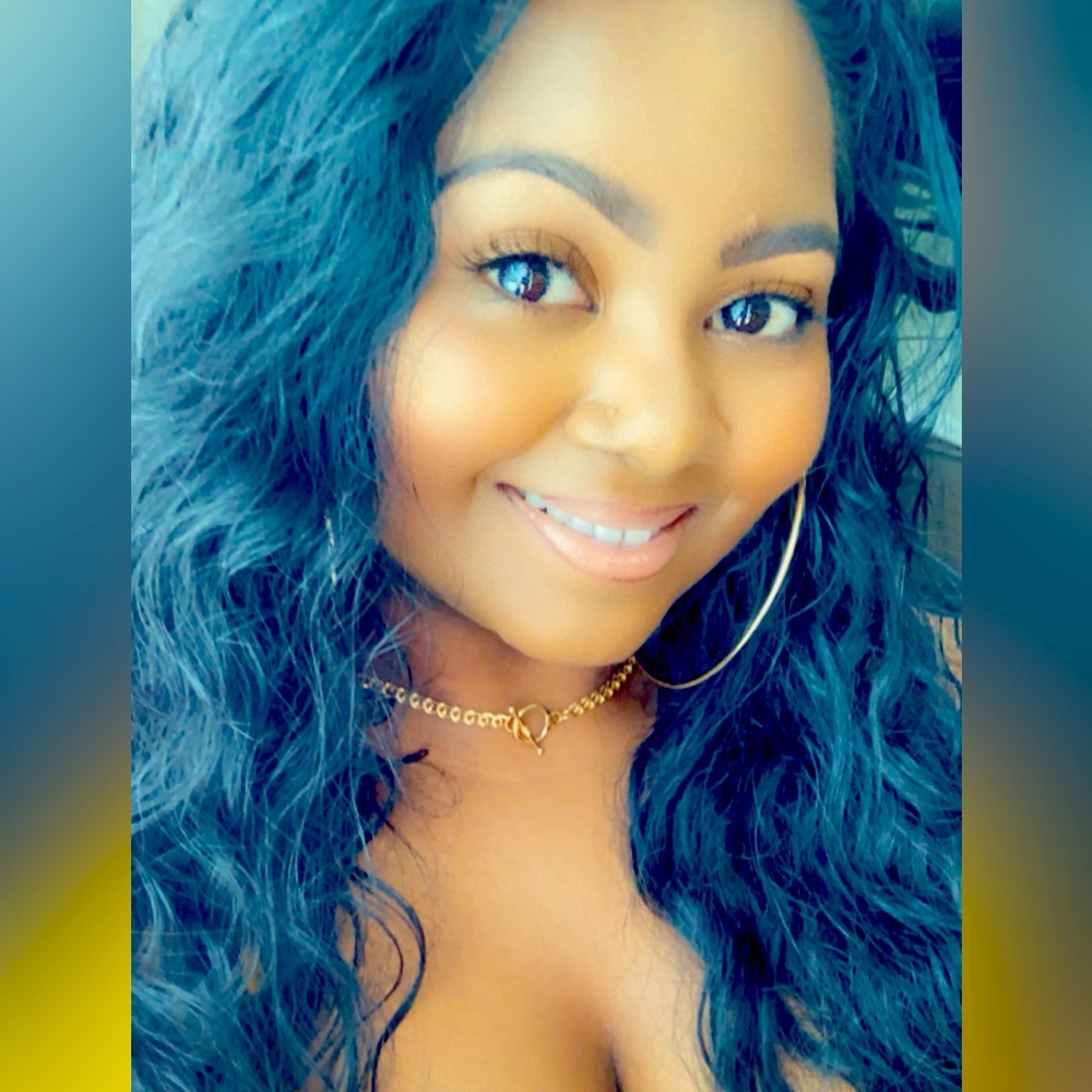 Meet your Posher, Nadiah